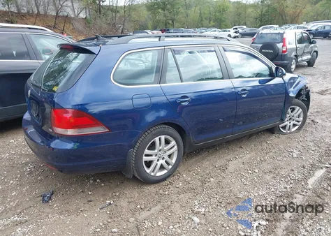 2011 Volkswagen Jetta Sportwagen 2.0L Tdi z USA, uszkodzony, nr VIN 3VWML7AJ9BM631805